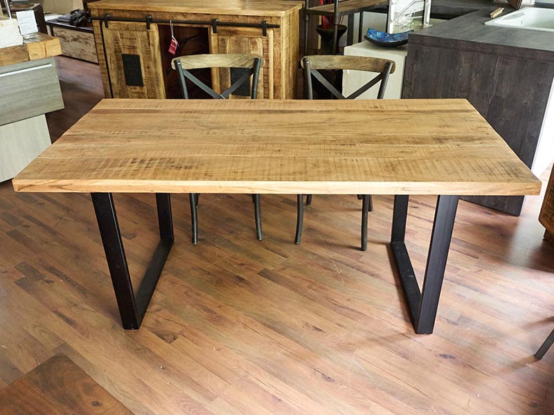 Tavolo moderno industrial legno e ferro nuovimondi for Tavolo legno e ferro