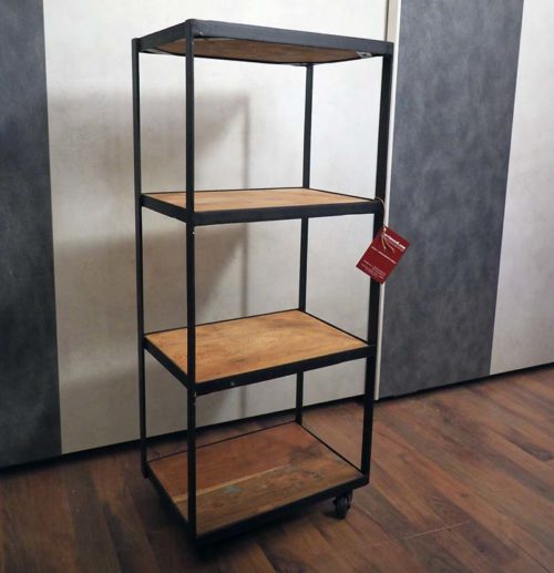 Scaffale industriale con ruote