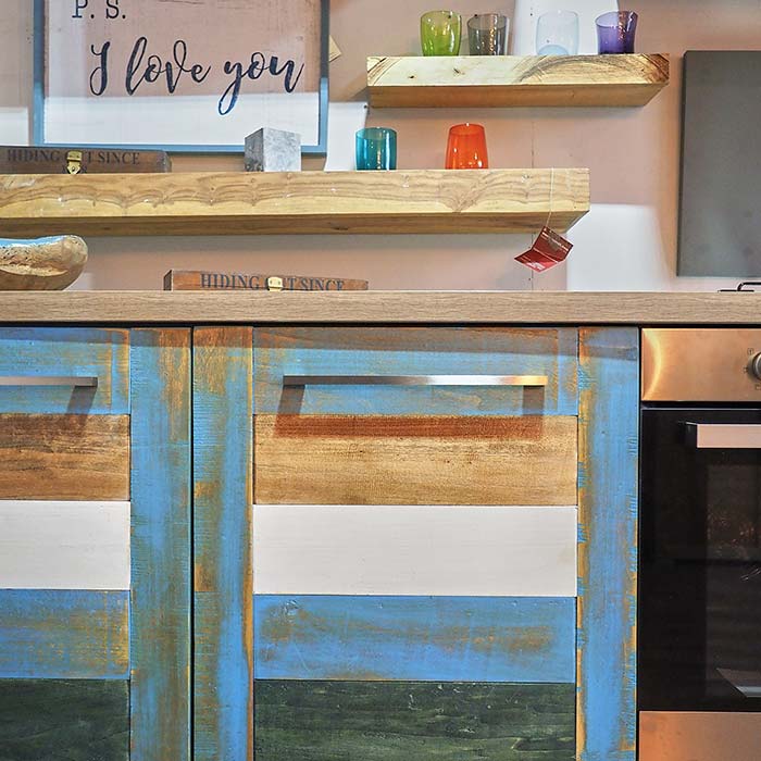 Cucina colorata eco vintage terra mare - immagine 8