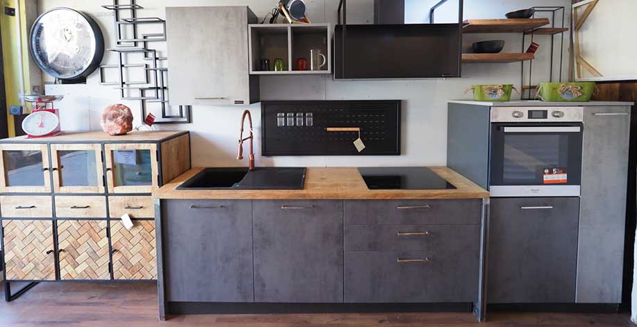 cucina moderna industrial lineare