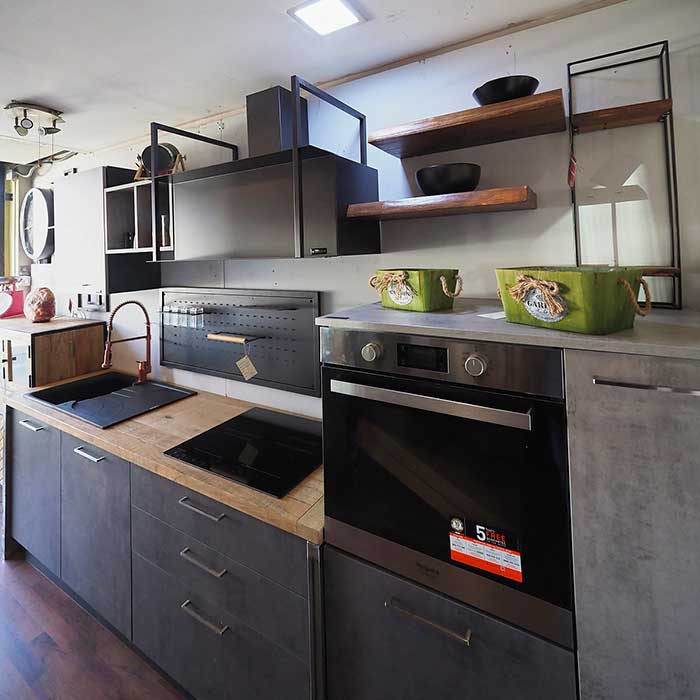foto cucina industrial moderna