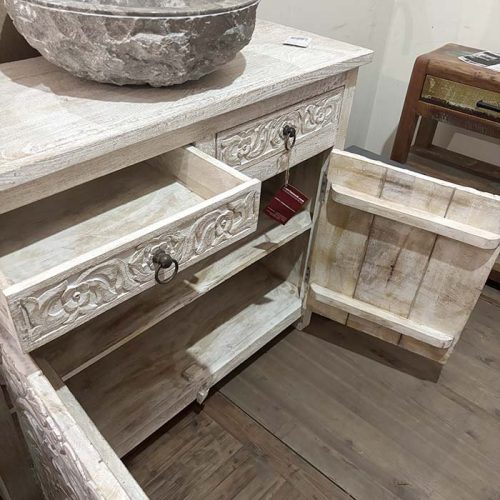 Mobile bagno shabby stile coloniale