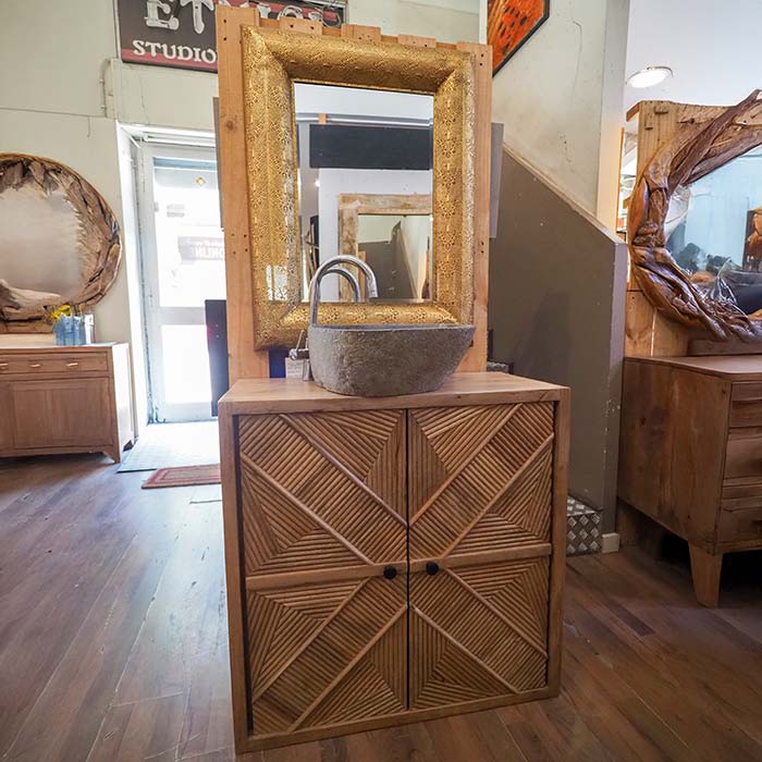 Mobile bagno etnico in legno intagliato